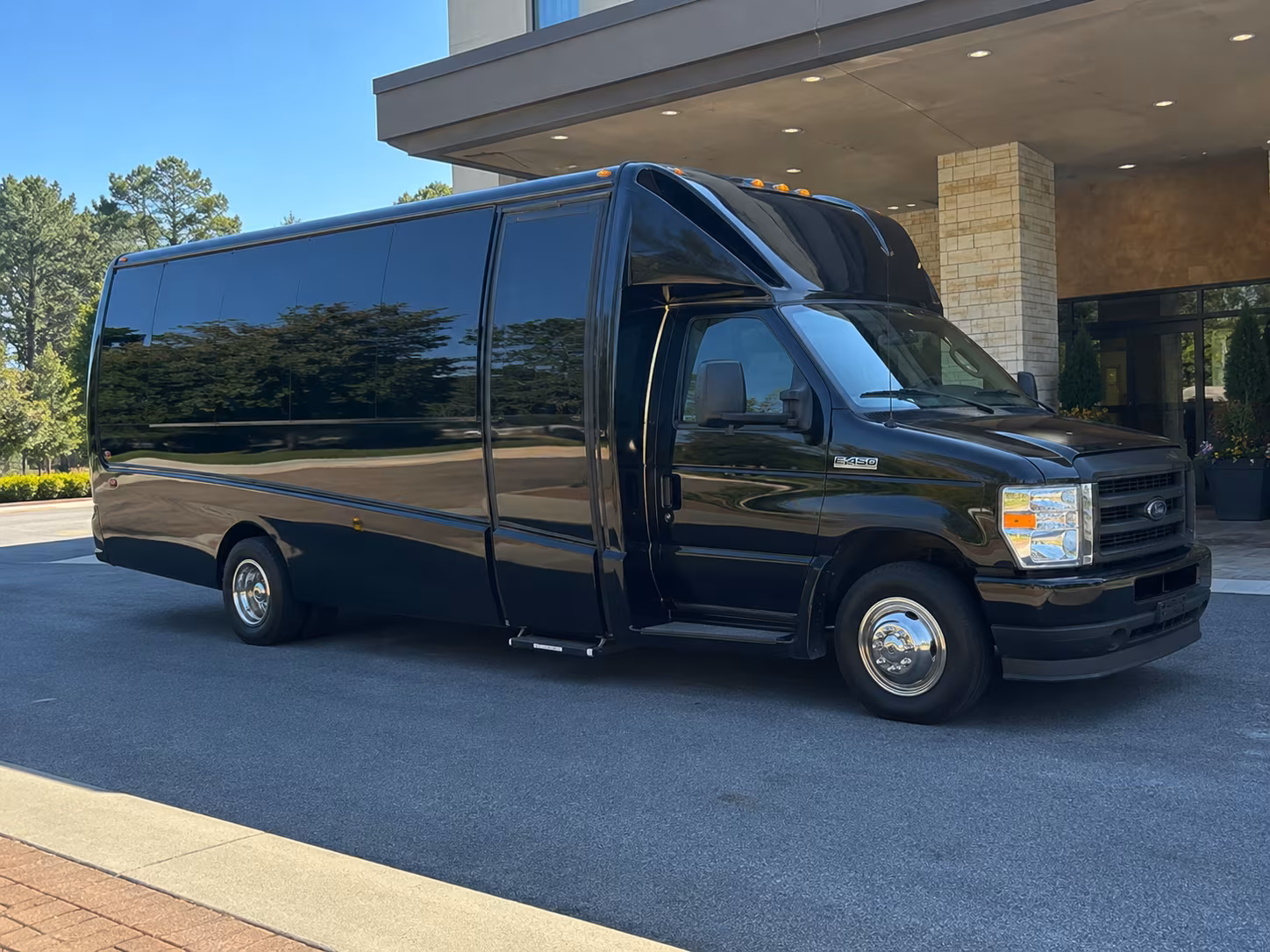 rent a bus for live music and private events around yuma