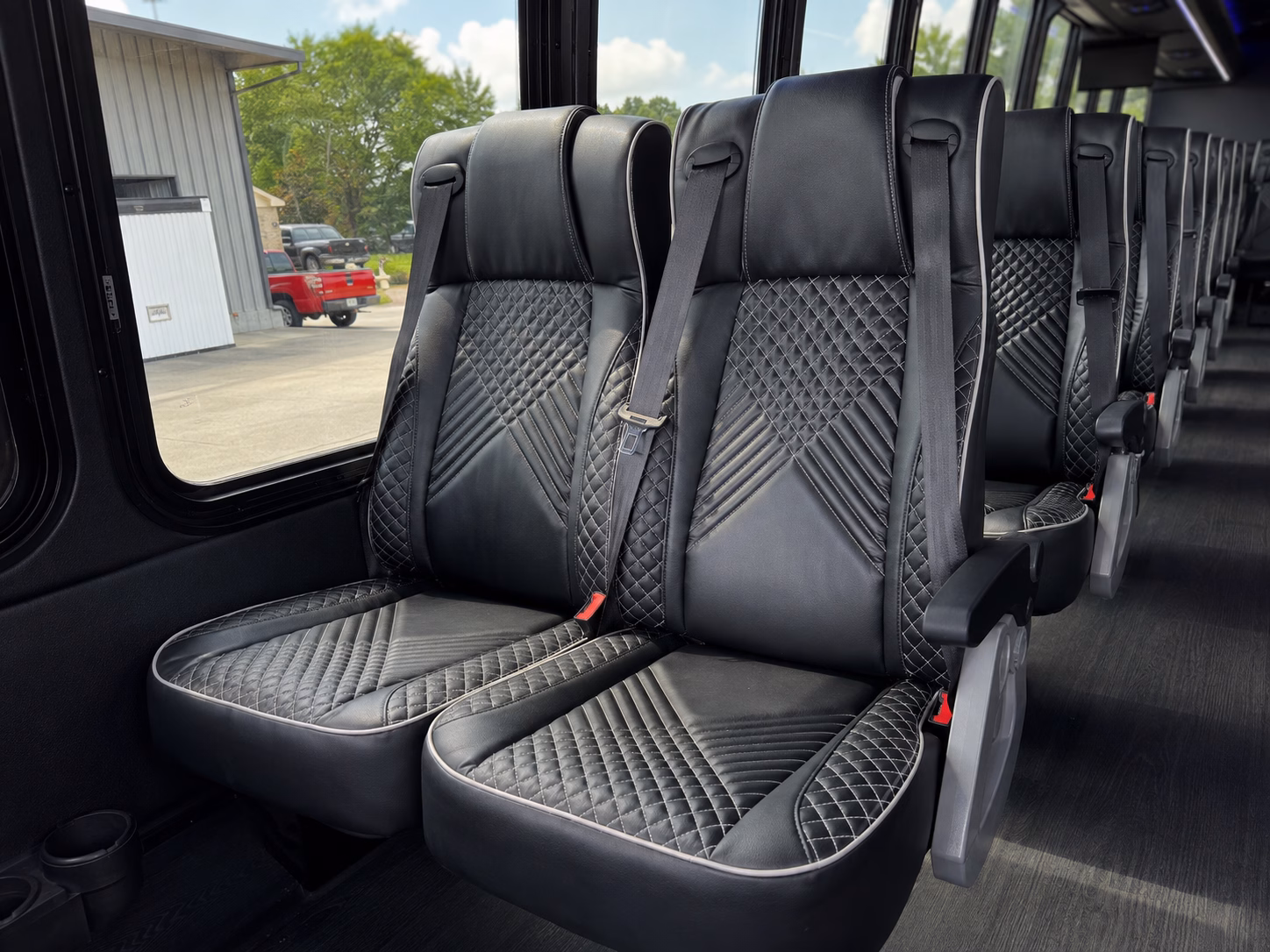 shuttle services for airline crews and airport staff in yuma