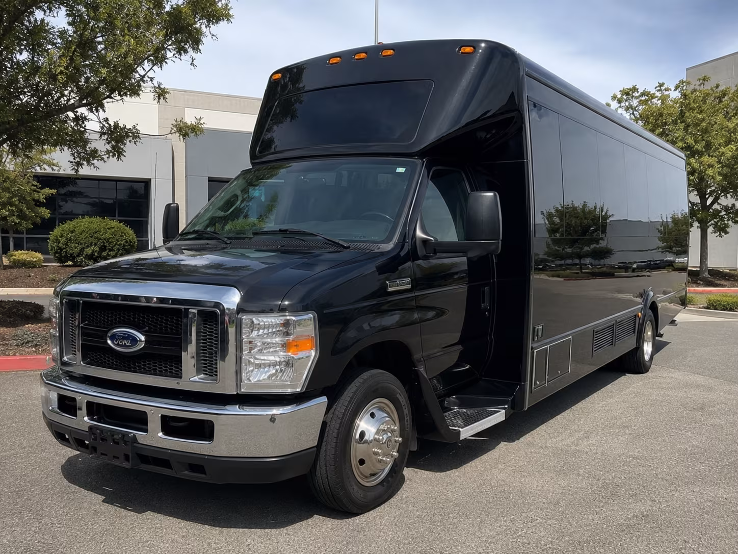 shuttle to yuma international airport